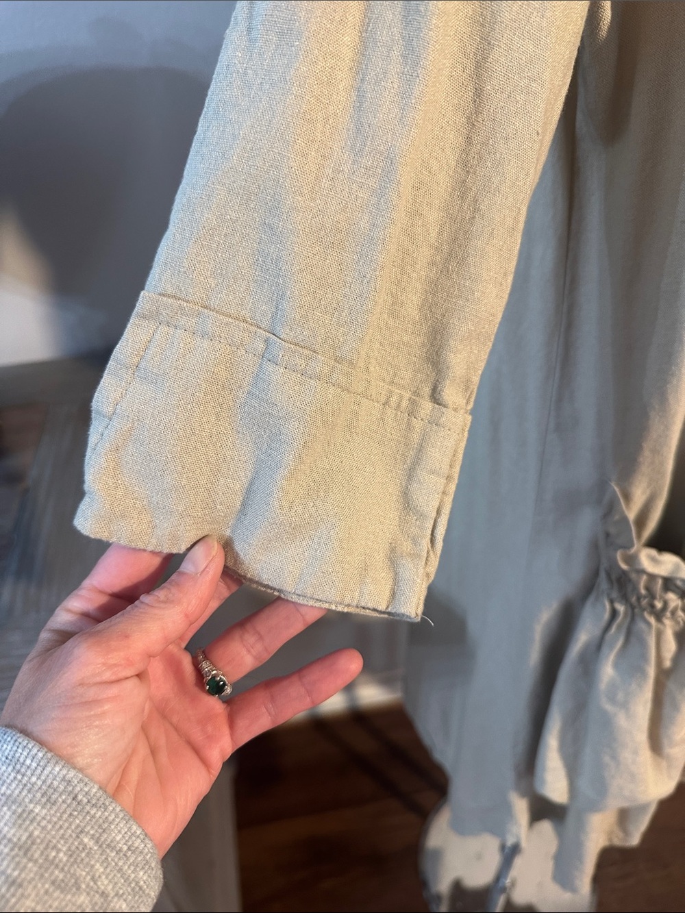 For Cynthia Linen Blend Dress with Exaggerated/Oversized Pockets - Picture 4 of 8